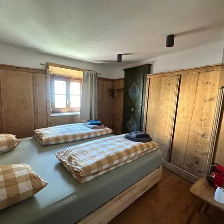 Chasa Veglia Apartment