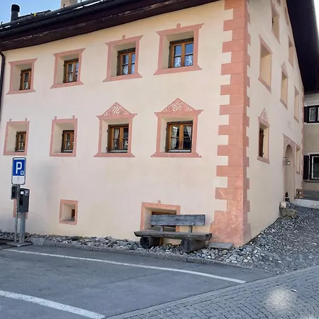 Chasa Veglia Apartment